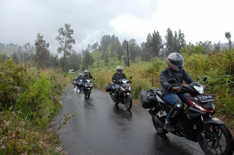 Petualangan Seru Naik Honda Supra GTR 150