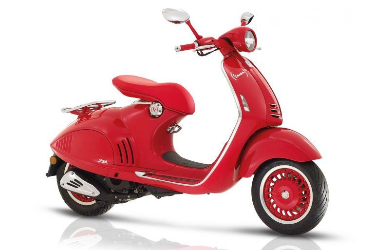 Vespa 946 Red