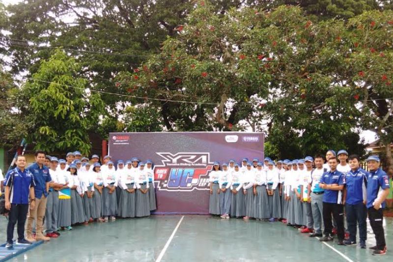 Kompetisi Safety Riding untuk Anak SMA