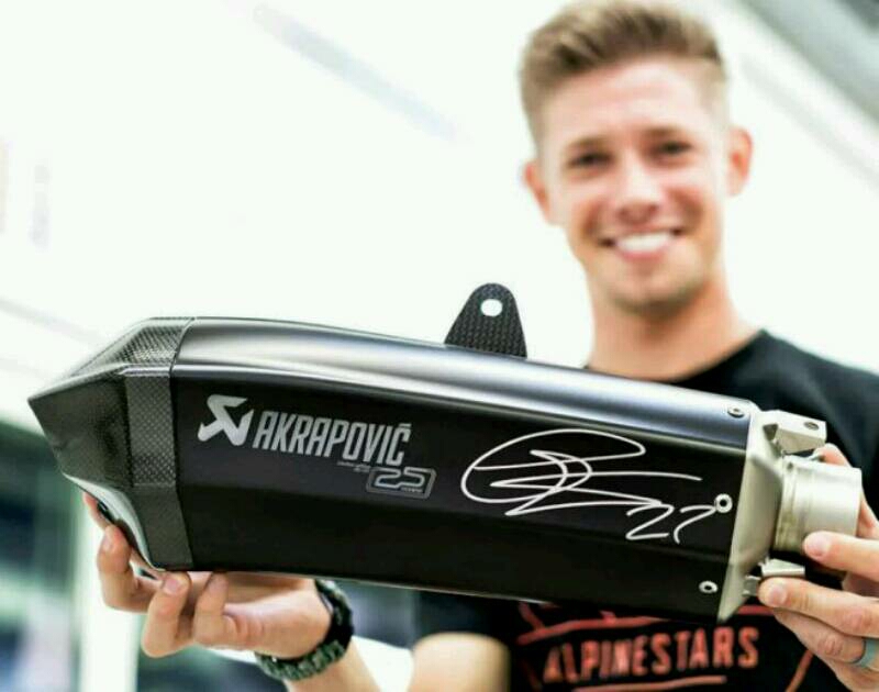 Edisi 25 Tahun Knalpot Akrapovic Ditandatangani Casey Stoner