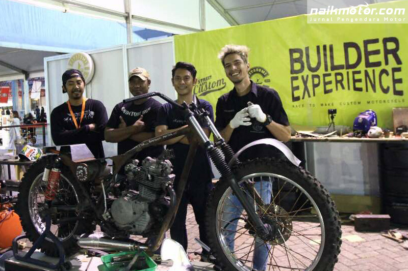 Tiga Bengkel 'Keroyokan' Modifikasi Binter Mercy di Builder Experience IIMS 2017