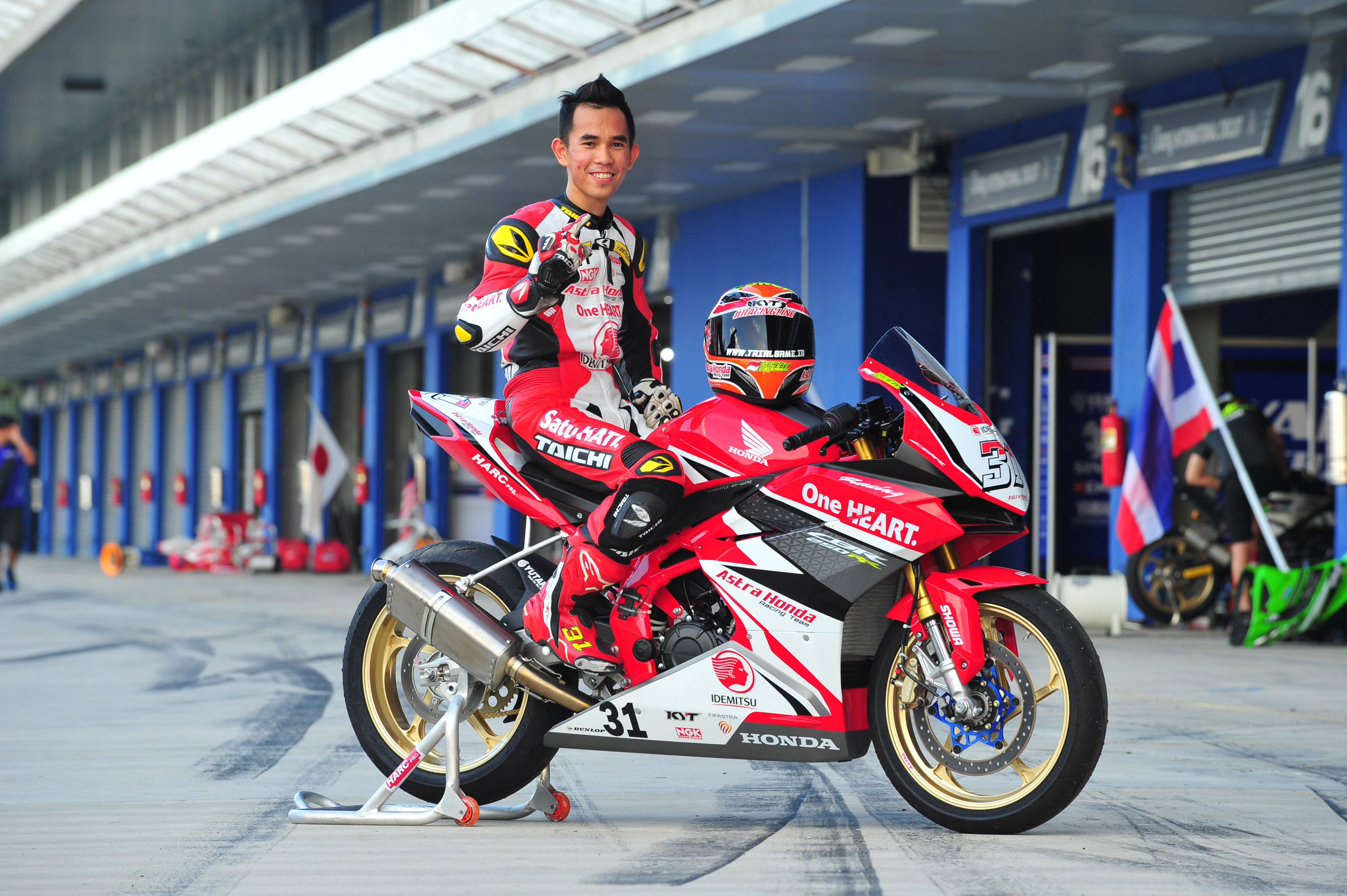 Gerry Salim Bertekad Menyabet Double Winner AP250 di ARRC Sentul