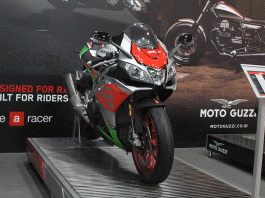 Komentar Piaggio Soal Aprilia Belum Punya Taji di Indonesia Aprilia RSV4 dan Tuono V4