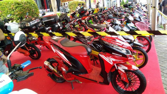 Kontes modifikasi HMC 2017 Manado