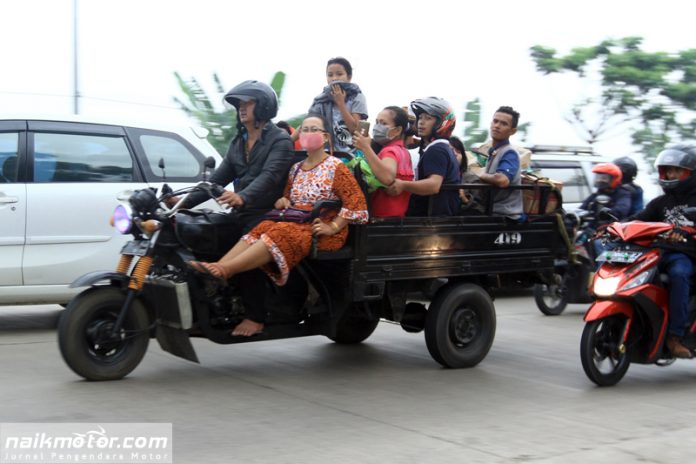 Potret Pemudik Naik Motor 2017 Bagian 1