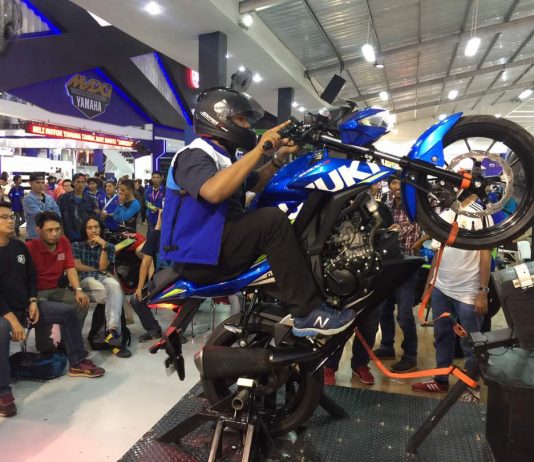 Yuk, Belajar Wheelie di Booth Suzuki 2W di Jakarta Fair 2017 Belajar Wheelie