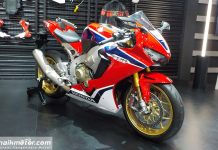 Selain CBR250RR Special Edition, Honda Rilis CBR1000RR Fireblade Model Baru Spesifikasi Honda CBR1000RR Fireblade di GIIAS 2017
