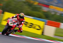 Nyaris Nyungsep, Davies Juara Race 1 WSBK Lausitzring Bekap Duo Kawasaki Davies juara race 1 WSBK Lausitzring