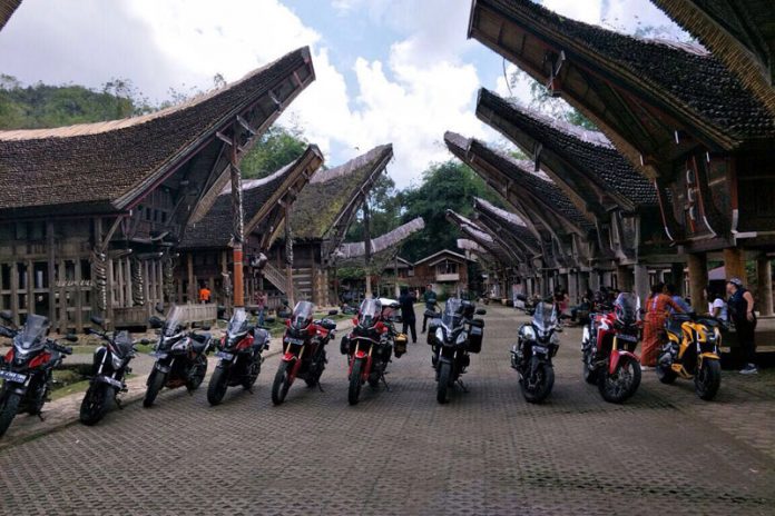 Komunitas Honda Big Bike