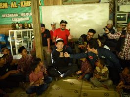 Riangnya Anak-anak Panti Asuhan Al Khusna Solo Bertemu Artis Motorbaik anak-anak panti asuhan Al Khusna solo bertemu artis motorbaik