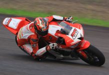 Duel dengan Yudhistira, Dimas Ekky Sabet Podium 1 Race 1 SS600 ARRC Sentul 2017 Dimas Ekky Sabet Podium 1 Race