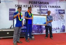 Pembukaan Kelas Khusus Yamaha di SMK Kosgoro Padang Pembukaan Kelas Khusus Yamaha