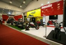 Warna Baru Scrambler Icon dan Diskon Apparel Ducati di GIIAS 2017 Ducati di GIIAS 2017