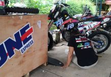 Begini Proses Pengiriman Motor Keluar dan Masuk Indonesia Oleh JNE Proses Pengiriman Motor Keluar dan Masuk Indonesia Oleh JNE
