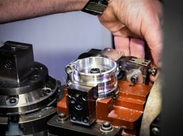 Clip-on Setang Renthal Direcall Karena Berkarat clip-on setang Renthal direcall karena berkarat