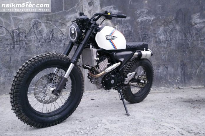 Modifikasi Suzuki GSX-S150 Scrambler Display NaikMotor.com