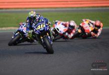 Valentino Rossi Cedera Ubah Peta Persaingan Juara Dunia MotoGP 2017 Valentino Rossi Cedera