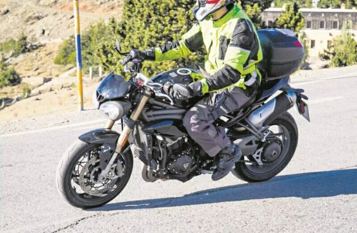 Triumph Speed Triple Baru Akan Dihadirkan Saat EICMA 2017