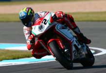 Leon Camier Resmi Berlabuh ke Red Bull Honda di WSBK 2018, Bradl? Leon Camier Resmi Berlabuh ke Red Bull Honda di WSBK