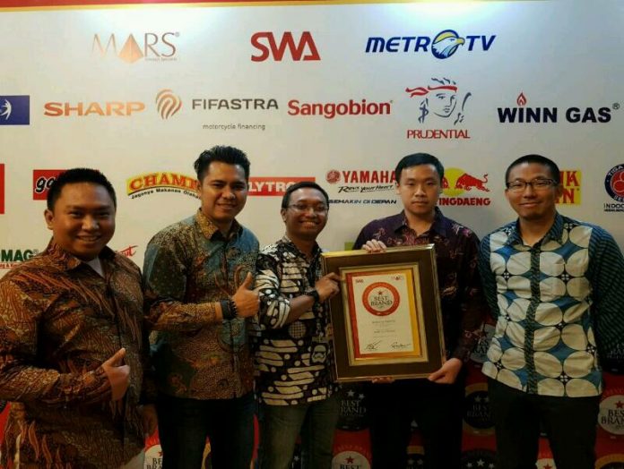 Yamaha V-ixion Meraih Penghargaan Indonesia Best Brand Award