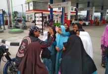 Melihat Keceriaan Anak-anak Yatim Saat Tim Jelajah Energi Negeri Berbagi Jelajah Energi Negeri Berbagi