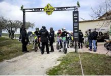 MotoGP 2018 Belum Dimulai, Tetapi Rossi Dikalahkan Morbidelli dalam Enduro di Rumahnya Sendiri Rossi Dikalahkan Morbidelli dalam Enduro di Rumahnya Sendiri