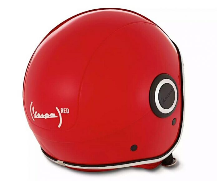Helm Vespa Red dan Sei Giorno