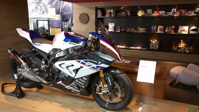 BMW HP4 Race