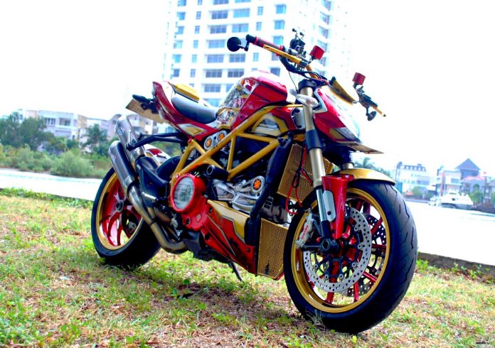 Ducati Street Fighter 848 2013 Menjadi Ironman