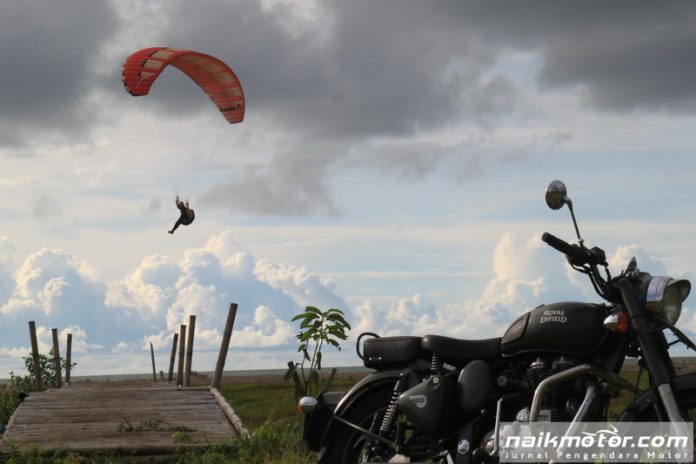 Konsep Baru Petualangan Naik Motor dan Terbang ke Geopark Ciletuh