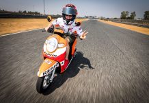 Marquez Jajal Sirkuit Chang Buriram Naik New Scoopy, Pakai Celana Pendek Marquez