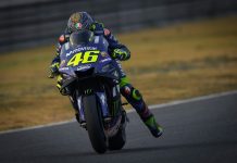 Akhirnya, Rossi Memperpanjang Kontrak dengan Yamaha Sampai 2020 Rossi Memperpanjang Kontrak Dengan Yamaha