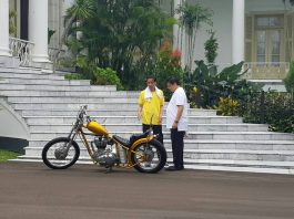Menperin Airlangga Bicara Soal Motor Chopper Jokowi dan Potensi Kreatif