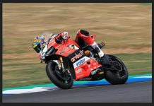 Race 2 WorldSBK 2018 Buriram, Davies Menang Kawasaki Terpuruk Race 2 WorldSBK 2018 Buriram