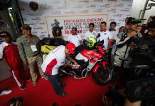 Pelumas Pertamina Mendukung Stephen Langitan Solo Ride Jakarta-London Pelumas Pertamina Mendukung Stephen Langitan