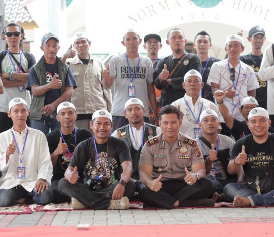 Begini Cara Skuteris Purwakarta Dekatkan Diri Kepada Ilahi Skuteris Purwakarta