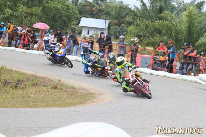 Galeri Foto Kualifikasi Kejurnas Pirelli Motoprix 2018 Bengkulu