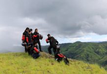 Yamaha Serahkan Donasi VixionR_1DekadePeduli Ke Pulau Salura Donasi