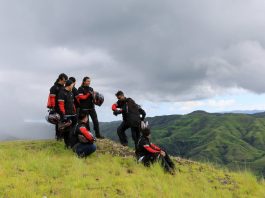 Yamaha Serahkan Donasi VixionR_1DekadePeduli Ke Pulau Salura Donasi