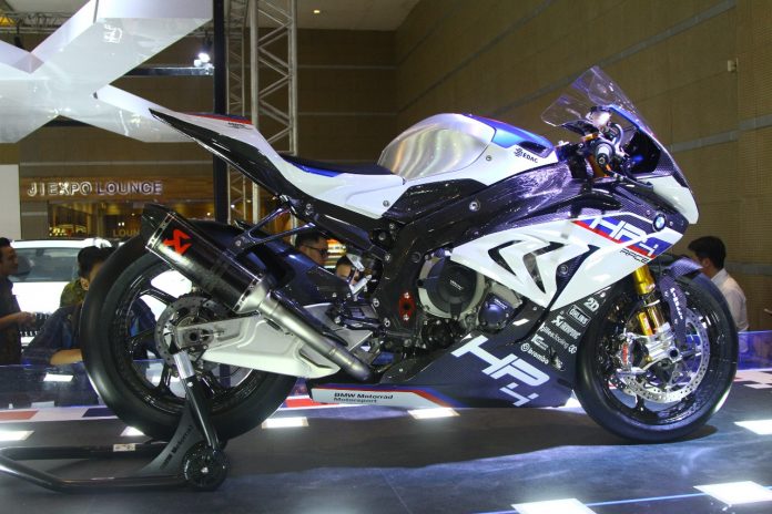 BMW Motorrad HP4 Race Satu-satunya di Indonesia