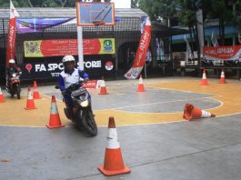 DAM Menargetkan 121 Sekolah Menengah Ikuti Safety Riding Course DAM menargetkan 121 Sekolah Menengah Ikuti Safety Riding