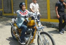 Naik Motor Chopper di Pelabuhan Ratu, Jokowi Tertarik Bikin Balapan Pasir Adian Napitupulu Ajak Modifikator Bersatu untuk ubah regulasi modifikasi