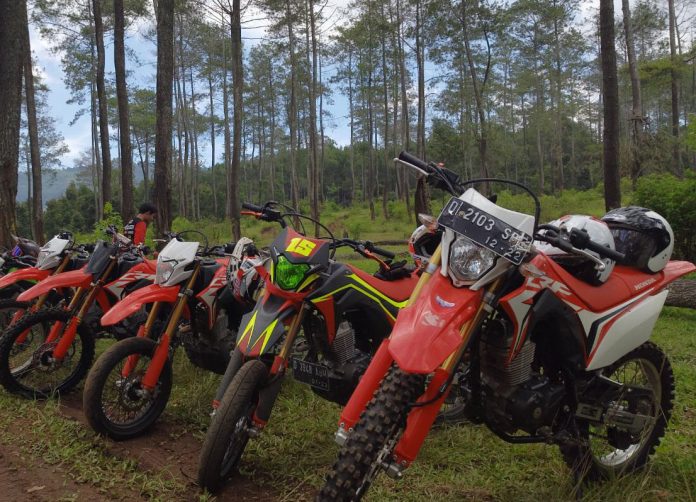 modifikasi supermoto Honda CRF150L