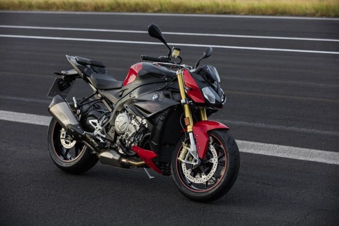 BMW S1000R