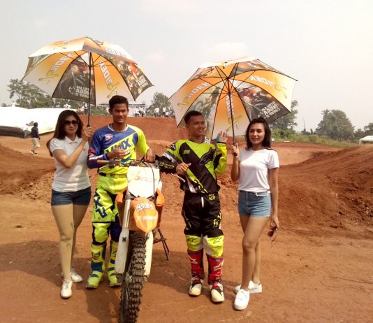 Popularkan Trial Game 2018, Dua 76 Rider Muda Melakukan Atraksi Freestyle untuk TVC