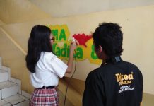 Diton Premium Kunjungi SMA Yadika 8 Jatimulya Bekasi, Edukasi Mudahnya Berkreasi dengan Cat Semprot Diton Premium Kunjungi SMA Yadika 8 Jatimulya