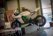 Krämer HKR EVO2 Motor Balap Pakai Basis KTM 690 Krämer HKR EVO2