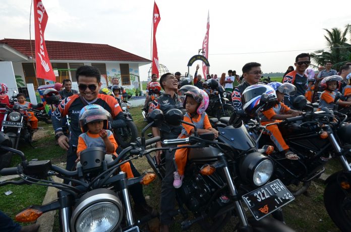 Rebel Owners Community Bakti Sosial