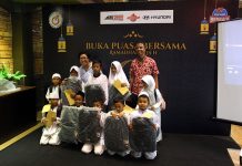 Forum Wartawan Otomotif Berbagi Bersama Anak Yatim dan Dhuafa Forum Wartawan Otomotif