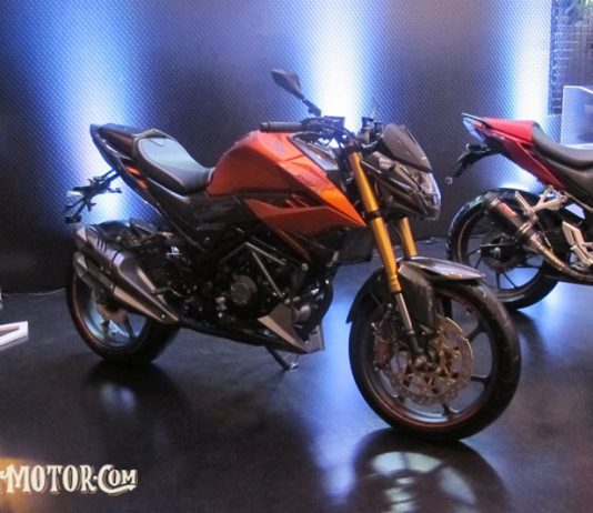 Modifikasi Honda CB150R Street Fighter, Kekar Pakai Kaki-kaki CBR250RR Honda CB150R